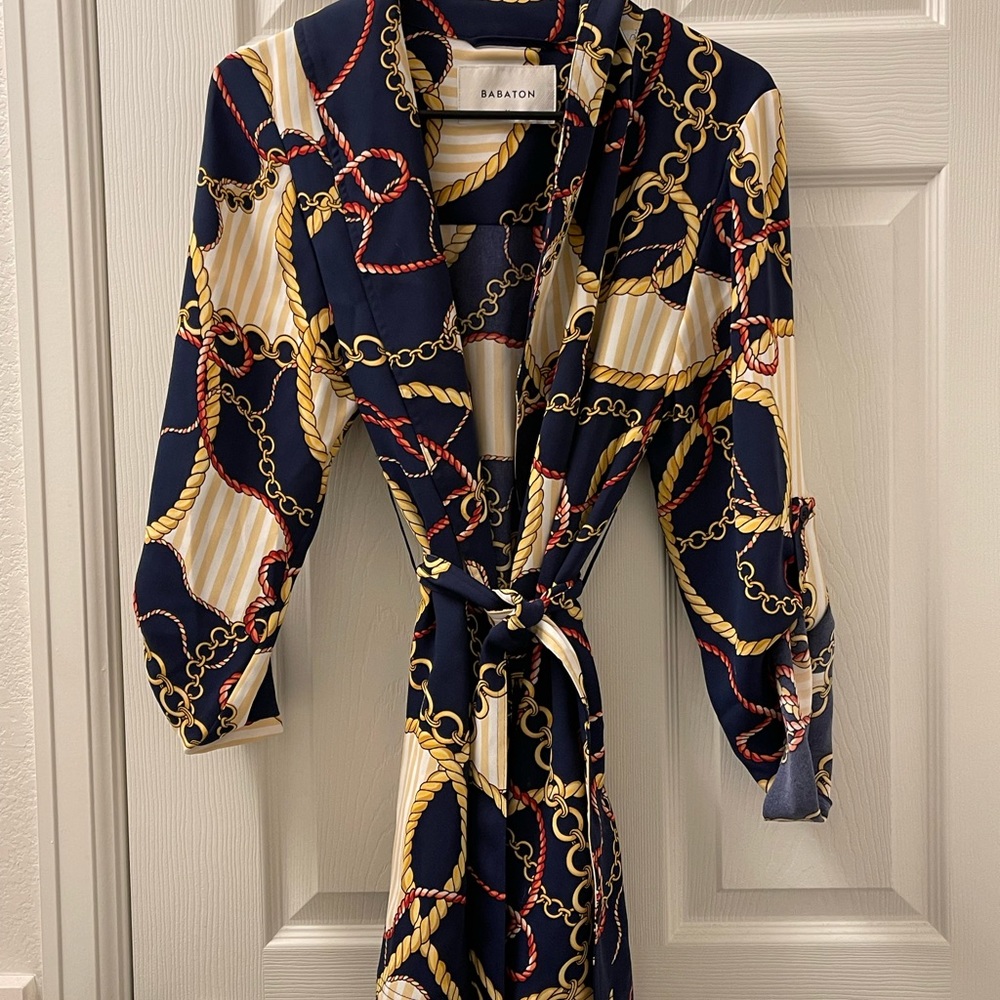 COPY - COPY - Aritzia Babaton Kahlo Mid Robe